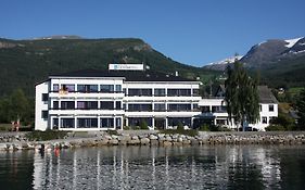 Innvik Fjordhotell